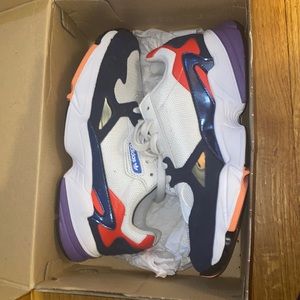 adidas originals WMNS Falcon 'Crystal White Navy' CG6246